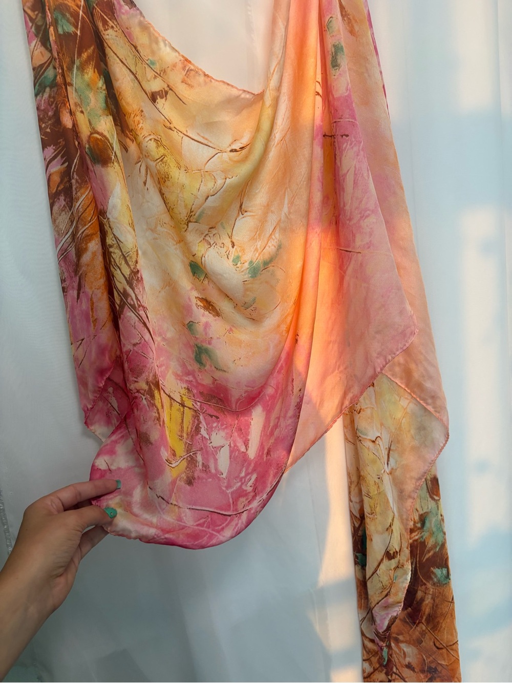 Floral patterned silk scarf - Picture 2 of 3